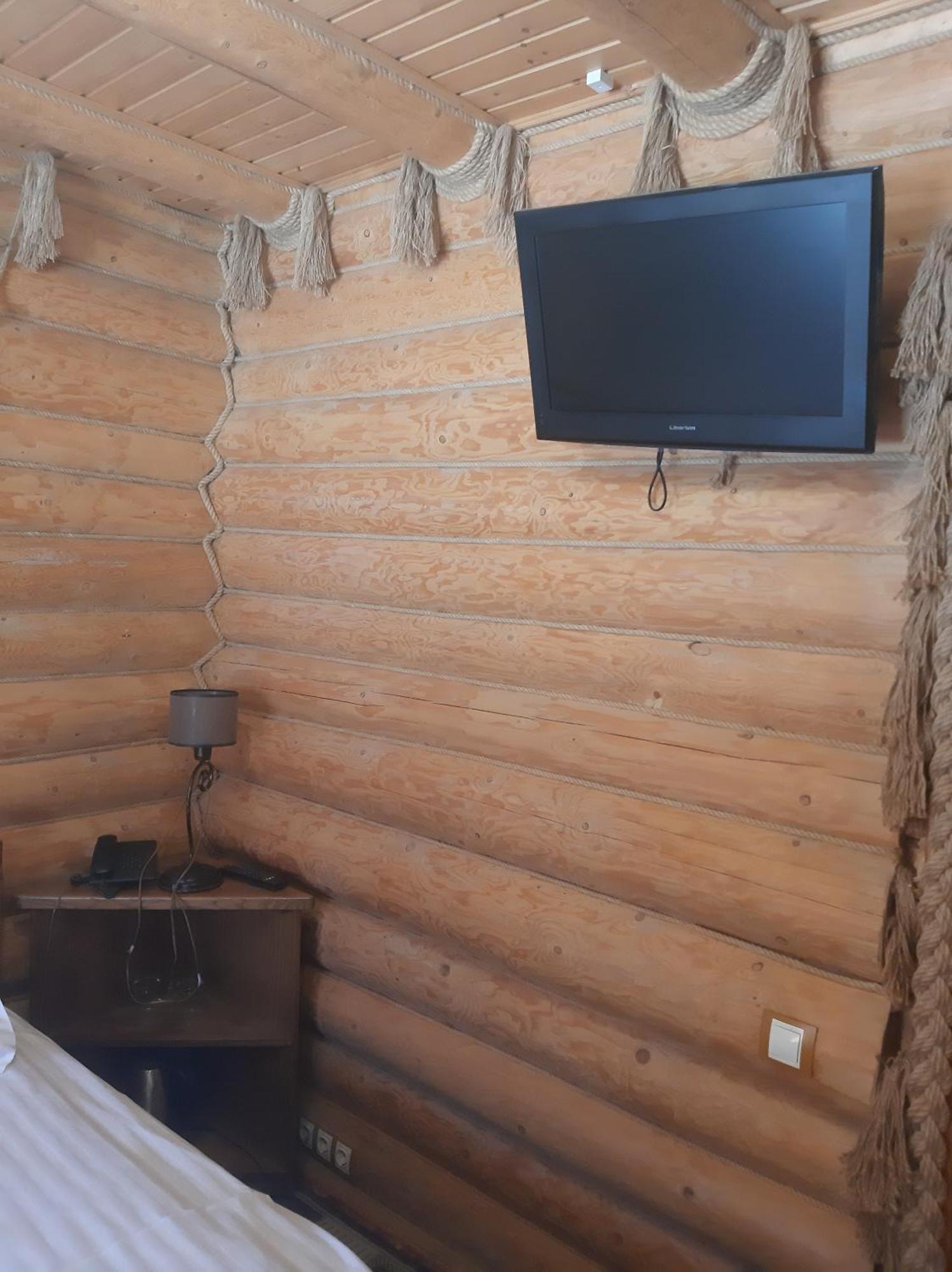 Арніка Hotel Synevyrsʼka Polyana Екстериор снимка